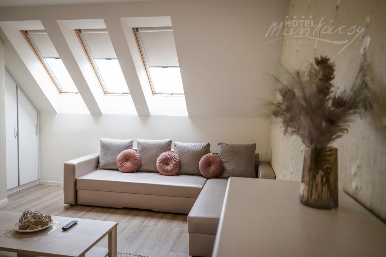 Munkacsy Hotel Бекесксаба Екстериор снимка