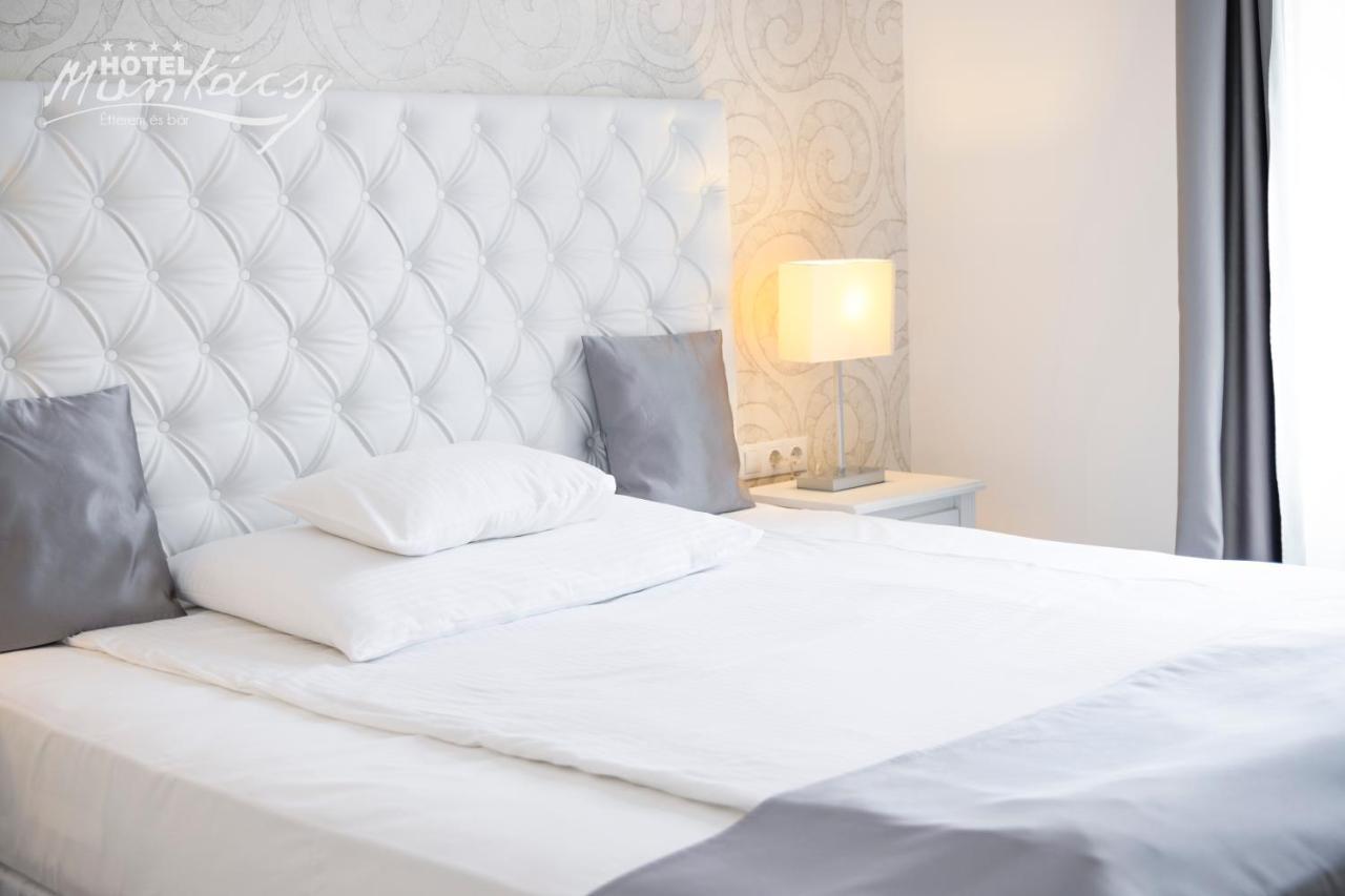 Munkacsy Hotel Бекесксаба Екстериор снимка
